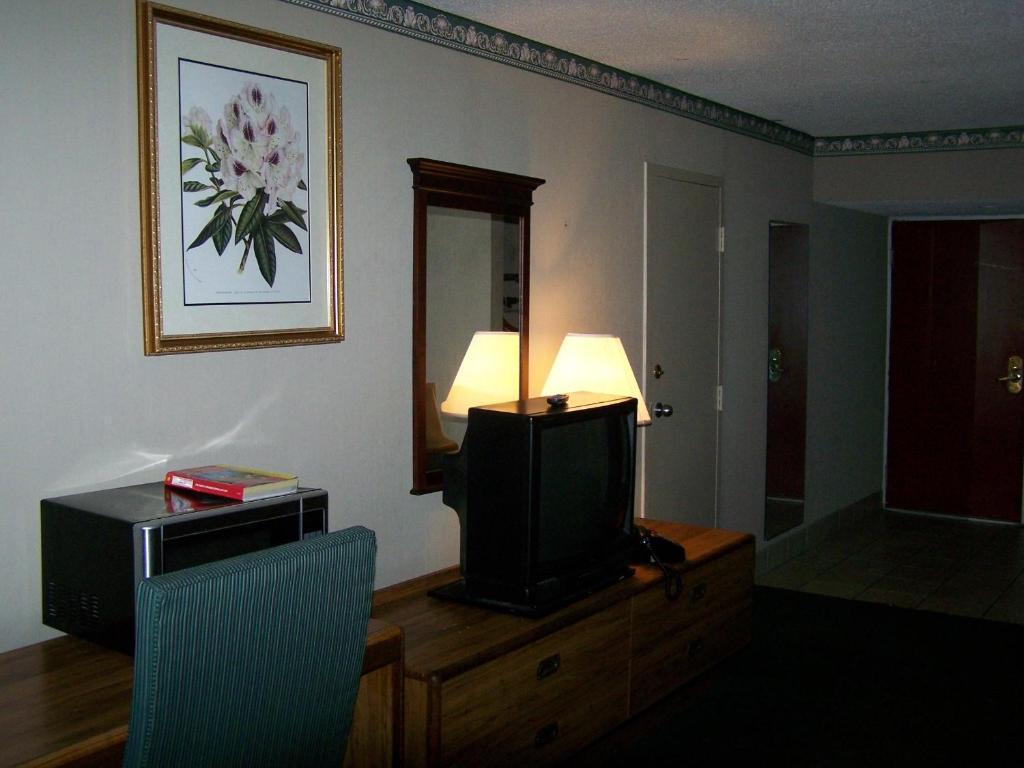 Seasons Inn And Suites Fort Smith Quarto foto