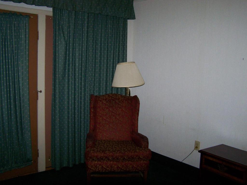 Seasons Inn And Suites Fort Smith Quarto foto